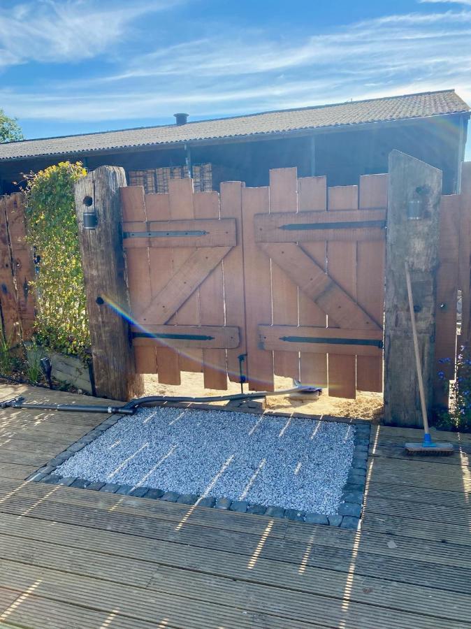 Luxe Finse Kota Met Jacuzzi En Saunabarrel De Zandhoef Eersel Exterior photo