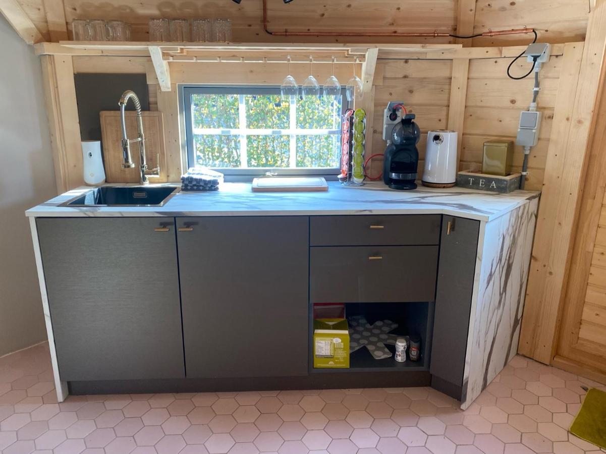 Luxe Finse Kota Met Jacuzzi En Saunabarrel De Zandhoef Eersel Exterior photo