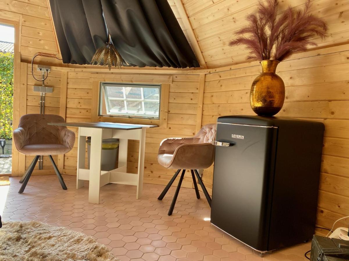 Luxe Finse Kota Met Jacuzzi En Saunabarrel De Zandhoef Eersel Exterior photo
